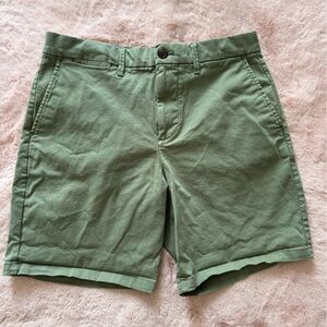Men’s Gap 8-inch Inseam Shorts